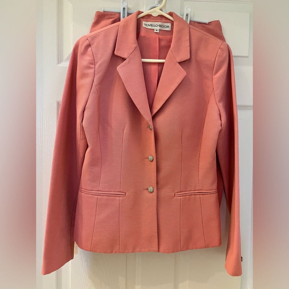Noviello Bloom two piece suit